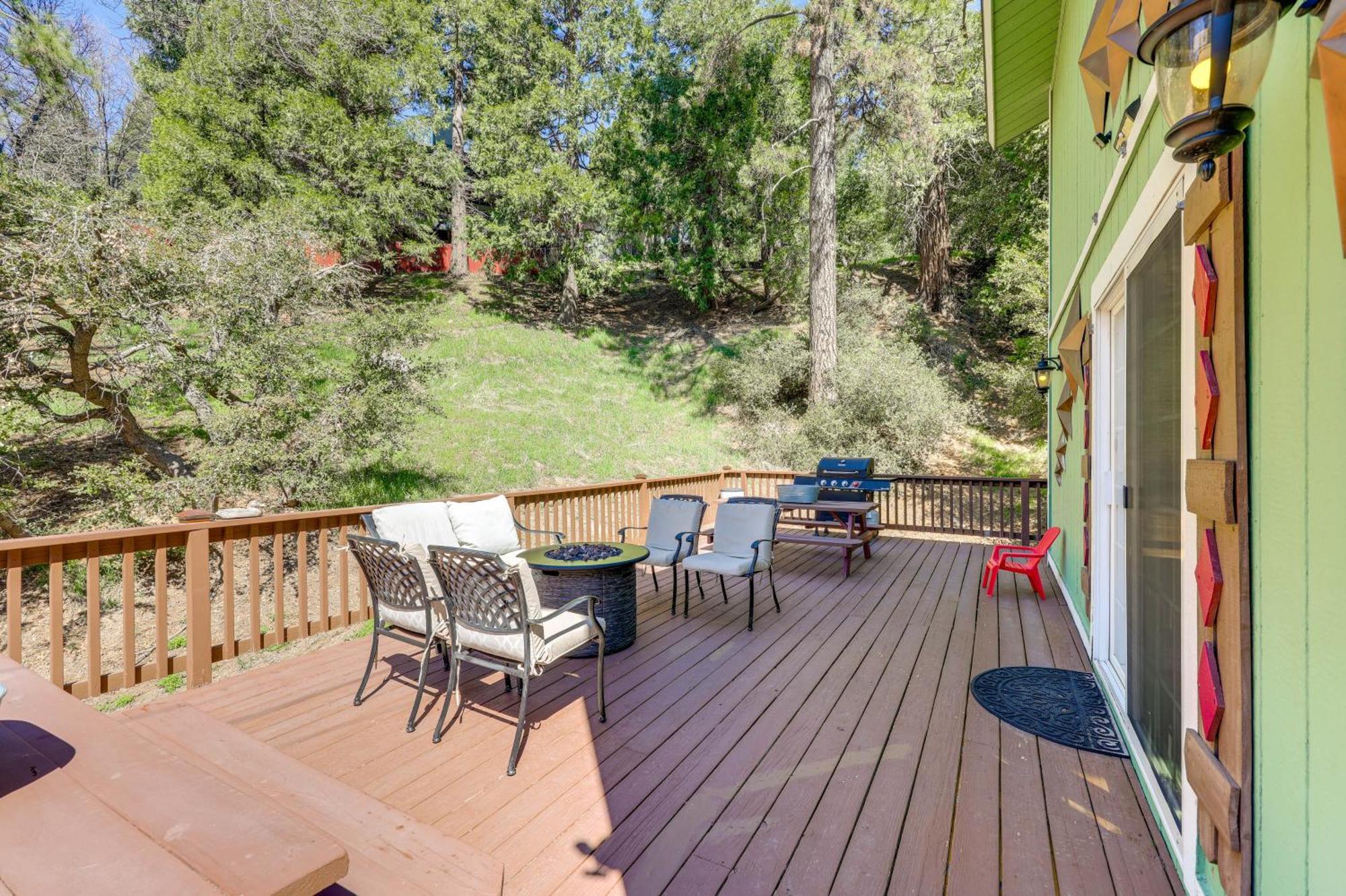 Remodeled Crestline Retreat Walk To Lake Gregory! Exterior foto