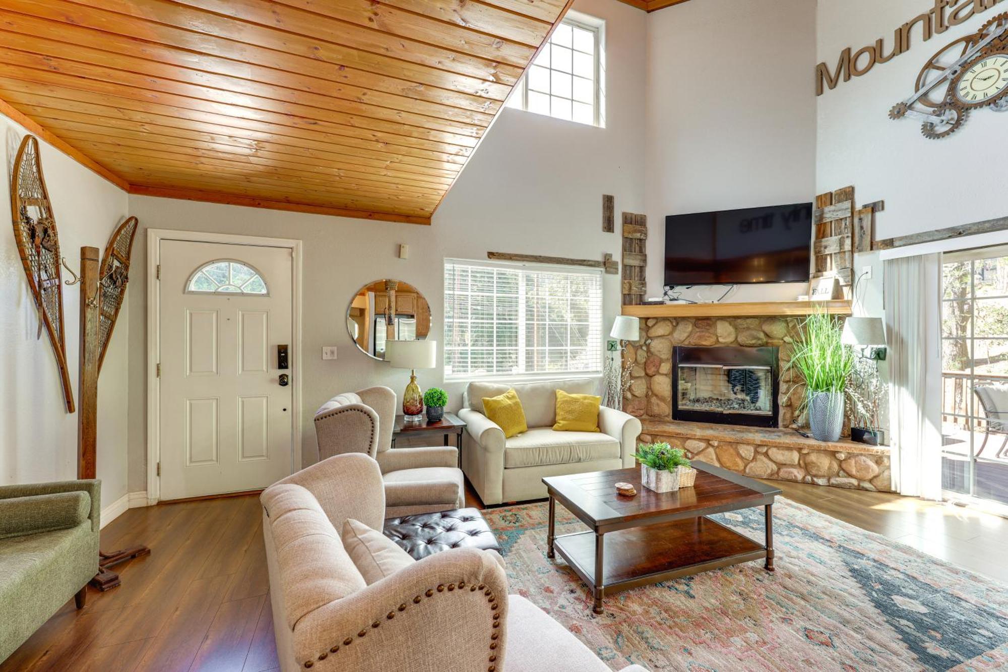 Remodeled Crestline Retreat Walk To Lake Gregory! Exterior foto